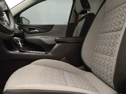 Used 2023 Chevrolet Equinox LS w/ LS Convenience Package AWD/4WD image 17