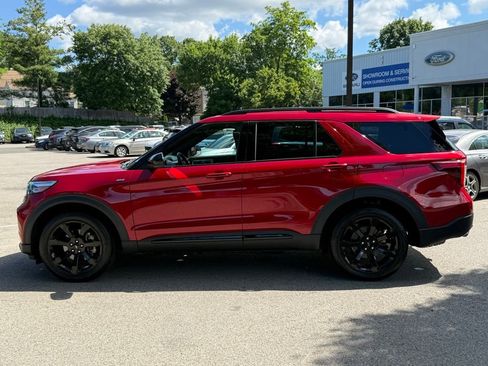 Used 2023 Ford Explorer ST-Line w/ Class IV Trailer Tow Package AWD/4WD image 11
