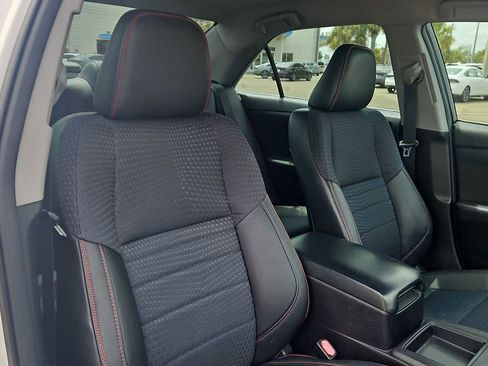 Used 2015 Toyota Camry SE FWD image 25