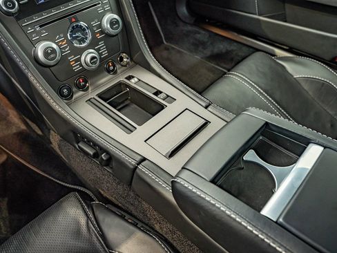 Used 2015 Aston Martin V8 Vantage GT RWD image 32