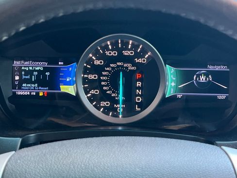 Used 2013 Ford Explorer XLT FWD image 25