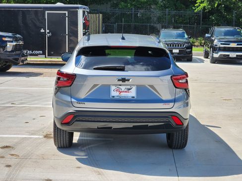 New 2026 Chevrolet Trax RS w/ Driver Confidence Package FWD image 8