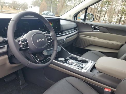 New 2026 Kia Carnival SX image 13