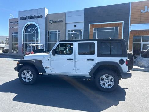 Used 2022 Jeep Wrangler Unlimited Sport AWD/4WD image 8