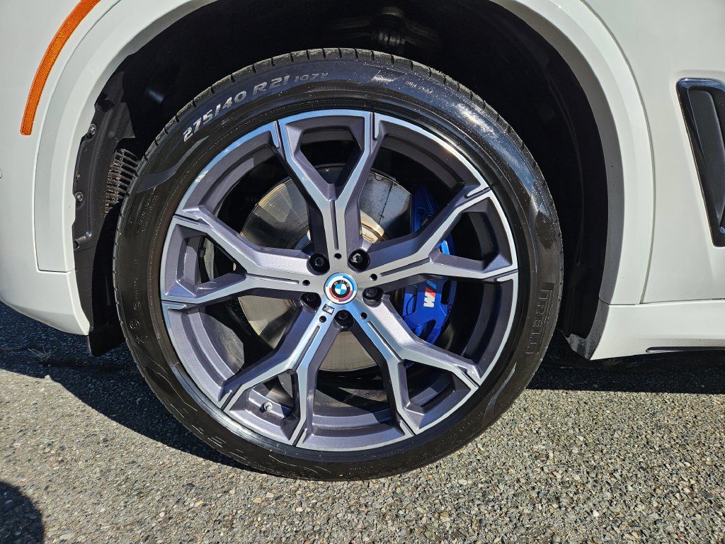 Used 2022 BMW X5 M50i AWD/4WD image 9
