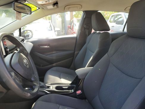 Used 2020 Toyota Corolla LE FWD image 18