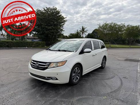 Used 2016 Honda Odyssey Touring image 2