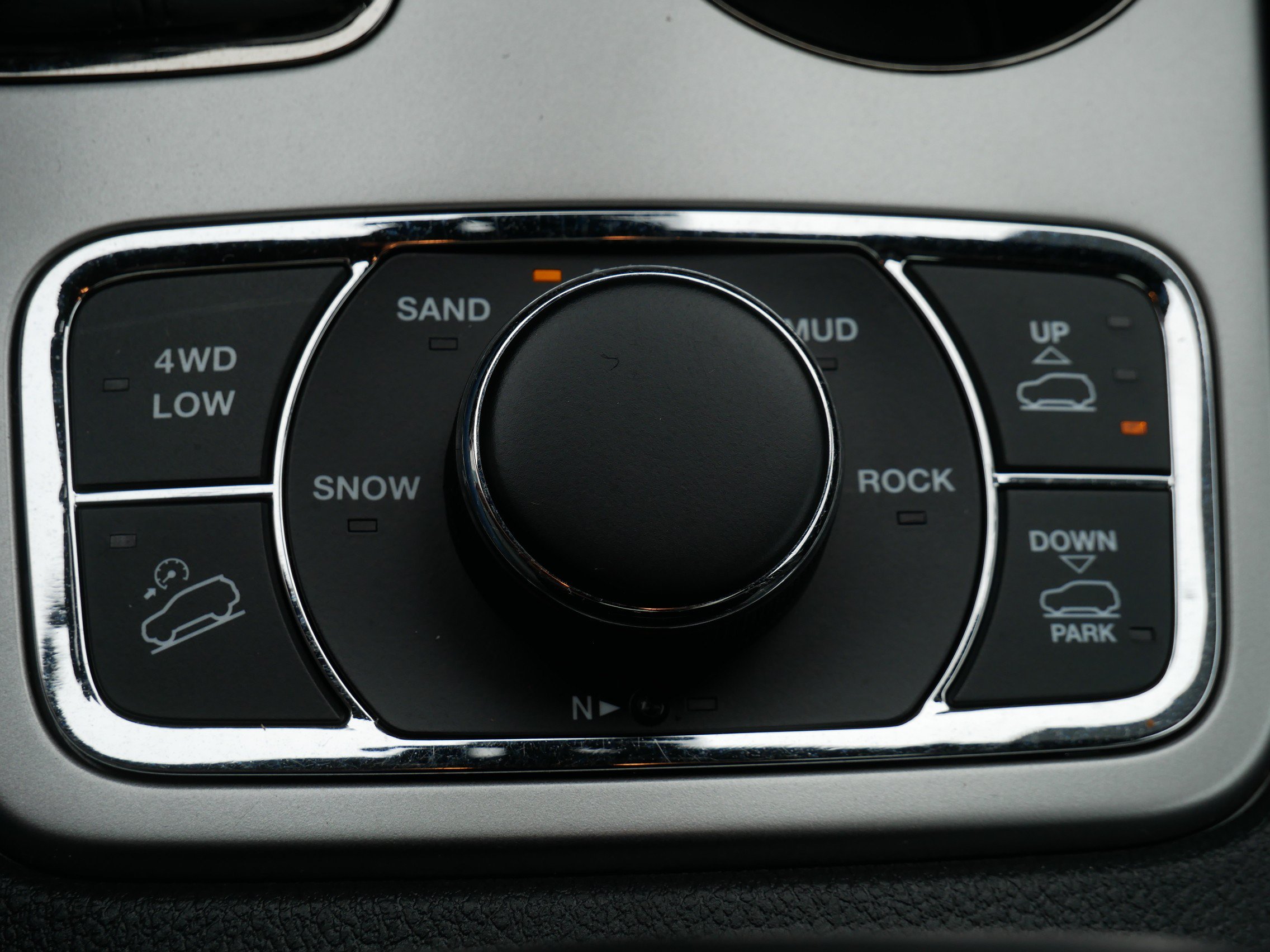 Used 2019 Jeep Grand Cherokee High Altitude AWD/4WD image 21