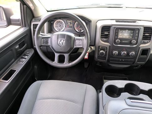Used 2018 RAM 1500 Express w/ Express Value Package RWD image 16
