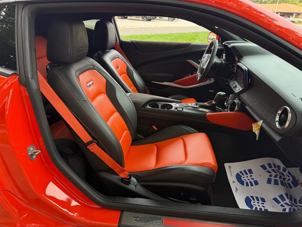 Used 2018 Chevrolet Camaro SS w/ Hot Wheels Edition RWD image 58