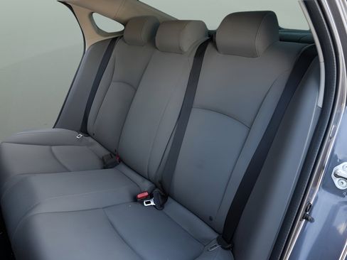 Used 2018 Honda Civic LX image 11