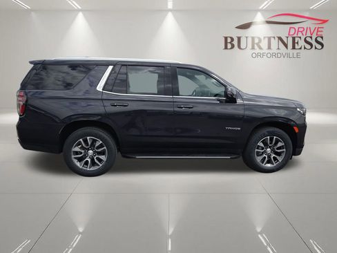 Certified 2022 Chevrolet Tahoe LT w/ Luxury Package AWD/4WD image 9