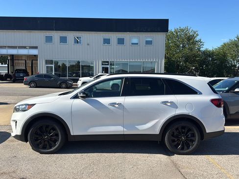 Used 2020 Kia Sorento S w/ Paint Protection Package FWD image 4