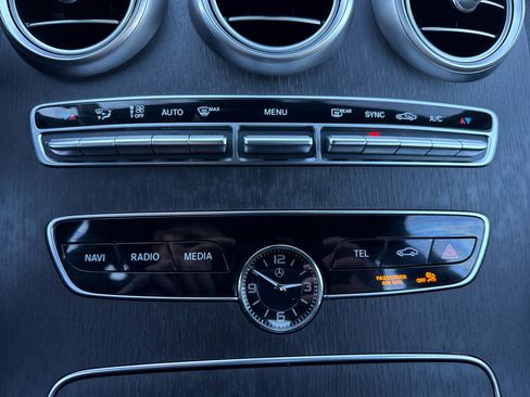 Used 2021 Mercedes-Benz C 300 4MATIC Sedan image 55