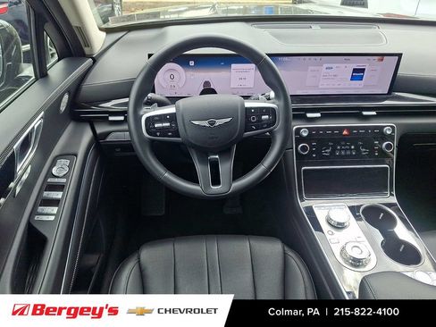 Used 2025 Genesis GV80 2.5T Standard AWD/4WD image 13