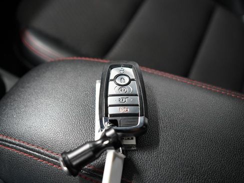 Used 2024 Ford Escape ST-Line AWD/4WD image 21