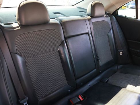 Used 2013 Chevrolet Malibu LT FWD image 12