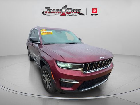 Used 2025 Jeep Grand Cherokee Limited w/ Trailer Tow Package image 4