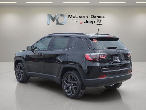 New 2026 Jeep Compass Latitude image 4