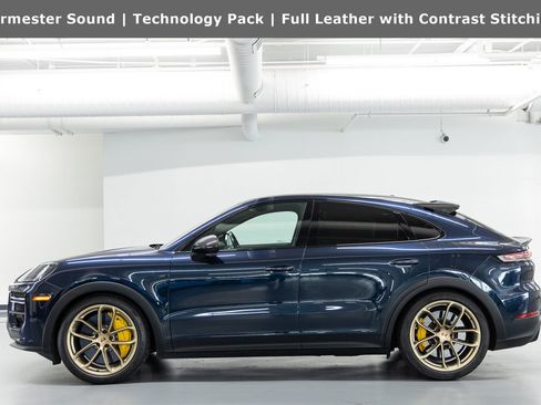 Used 2024 Porsche Cayenne Turbo GT AWD/4WD image 2
