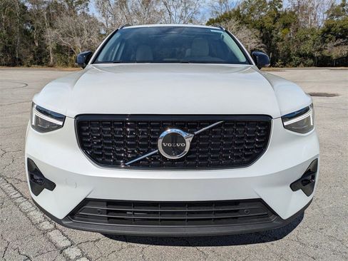 New 2026 Volvo XC40 B5 Plus w/ Protection Package Premier image 9