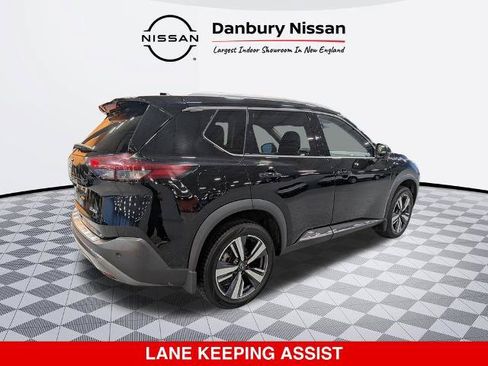 Certified 2023 Nissan Rogue SL w/ SL Premium Package AWD/4WD image 4