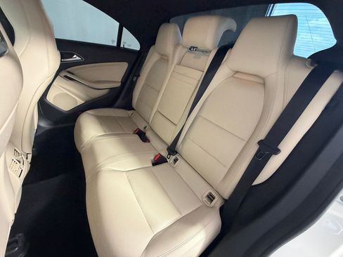 Used 2018 Mercedes-Benz CLA 250 image 14