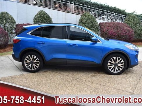 Used 2020 Ford Escape Titanium image 12