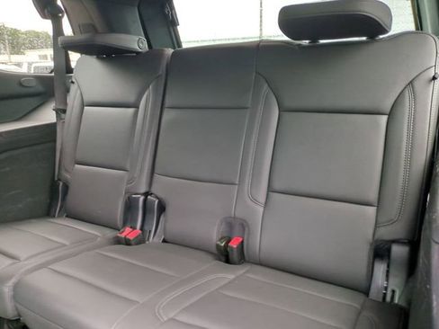 Used 2025 Chevrolet Tahoe LT AWD/4WD image 16