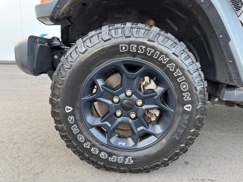 Used 2023 Jeep Wrangler Unlimited AWD/4WD image 28
