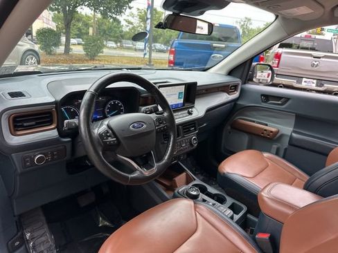 Used 2022 Ford Maverick Lariat w/ Lariat Luxury Package FWD image 18