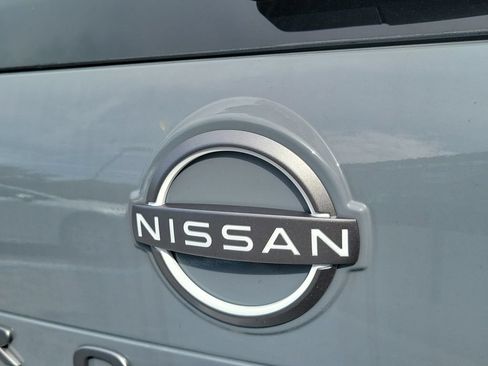 Used 2026 Nissan Rogue SV FWD image 9