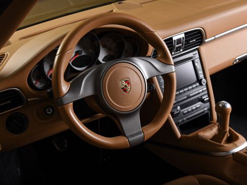 Used 2010 Porsche 911 Targa 4S image 18
