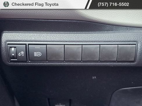 Used 2024 Toyota Corolla LE FWD image 11