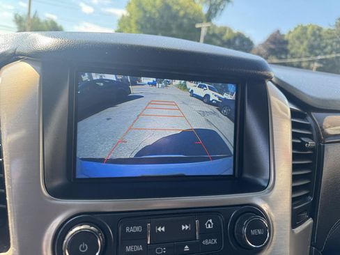 Used 2016 GMC Yukon Denali w/ Open Road Package AWD/4WD image 8
