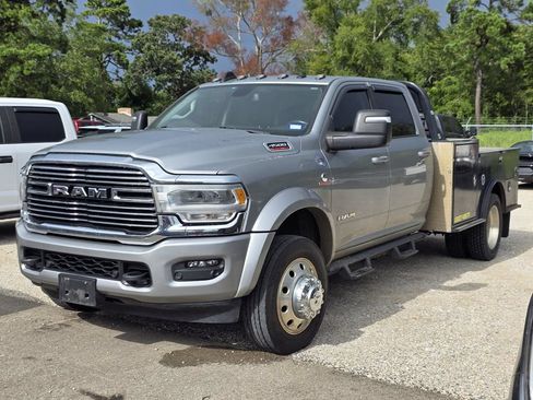 Used 2023 RAM 4500 Laramie AWD/4WD image 3