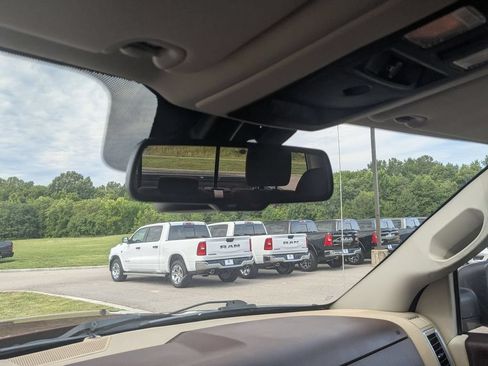 Used 2017 RAM 1500 Big Horn RWD image 31