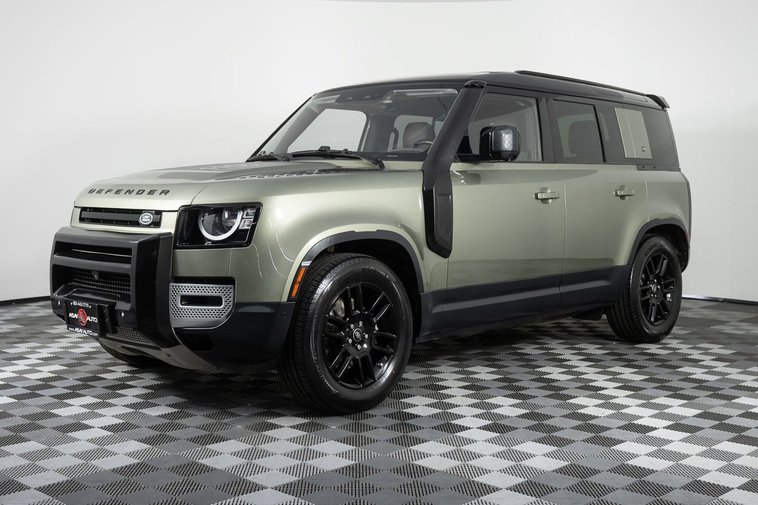 Used 2020 Land Rover Defender 110 S AWD/4WD image 1