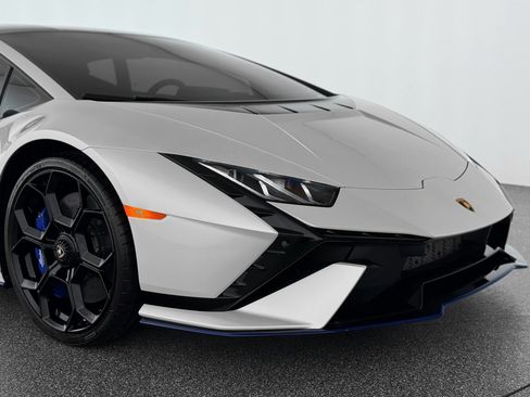 Used 2023 Lamborghini Huracan Tecnica RWD image 48
