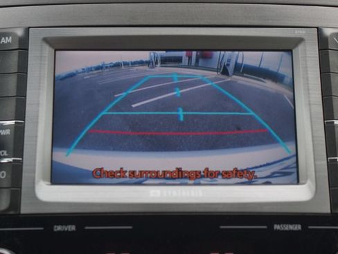 Used 2012 Toyota Avalon Limited FWD image 8