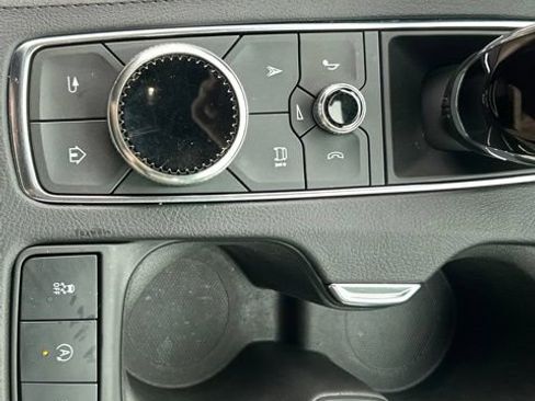Used 2024 Cadillac XT4 Luxury w/ Cold Weather Package AWD/4WD image 70