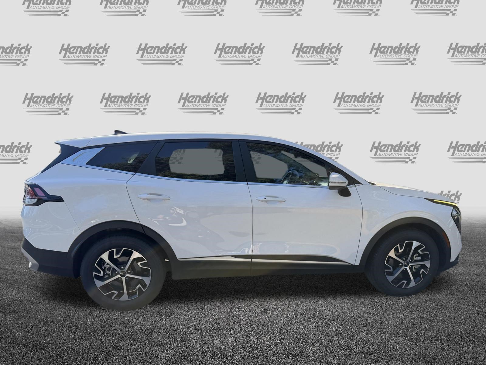 Used 2023 Kia Sportage EX FWD image 10