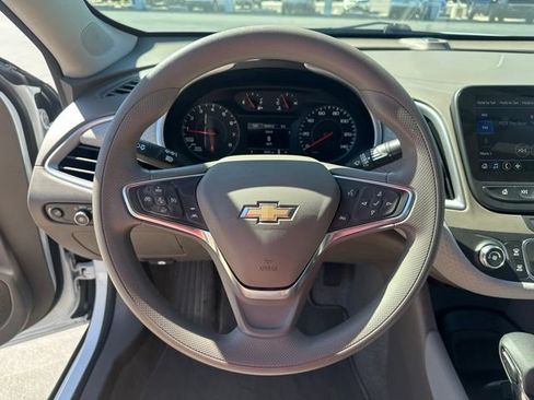 Used 2024 Chevrolet Malibu LS FWD image 6