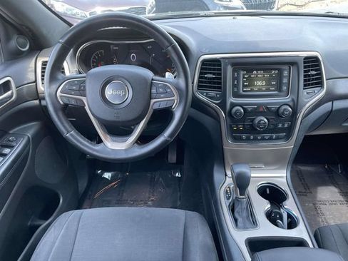 Used 2016 Jeep Grand Cherokee Laredo w/ Quick Order Package 23E AWD/4WD image 14