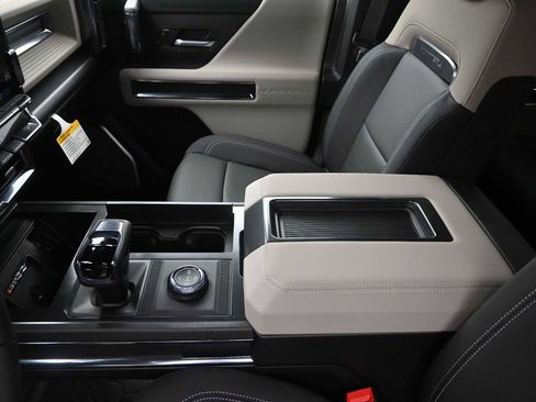 New 2026 GMC Hummer EV 4x4 Crew Cab image 15