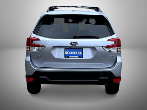 Used 2021 Subaru Forester Premium image 6