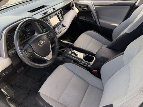 Used 2018 Toyota RAV4 XLE w/ Plus Extra Value Package FWD image 6
