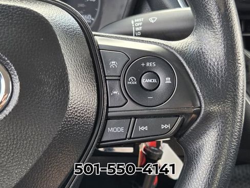 Used 2025 Toyota Corolla LE FWD image 28