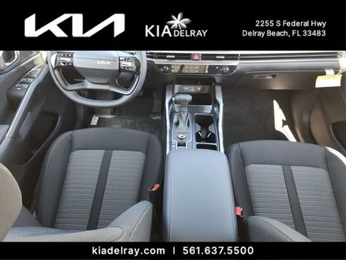 New 2026 Kia Sorento LX FWD image 10