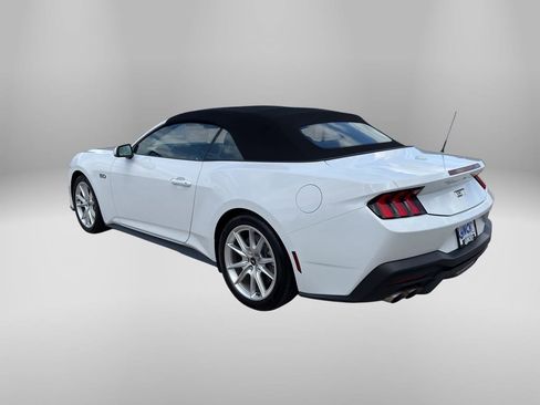 Used 2025 Ford Mustang GT Premium RWD image 9